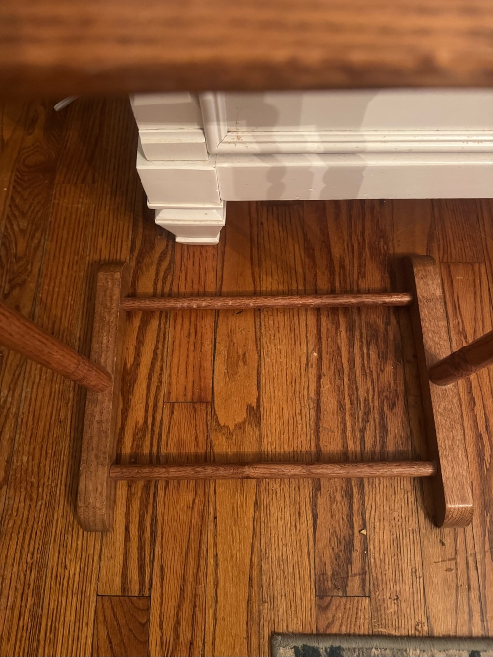 VTG Ethan Allen Wooden Valet Stand in Warm Brown - Picture 4 of 8